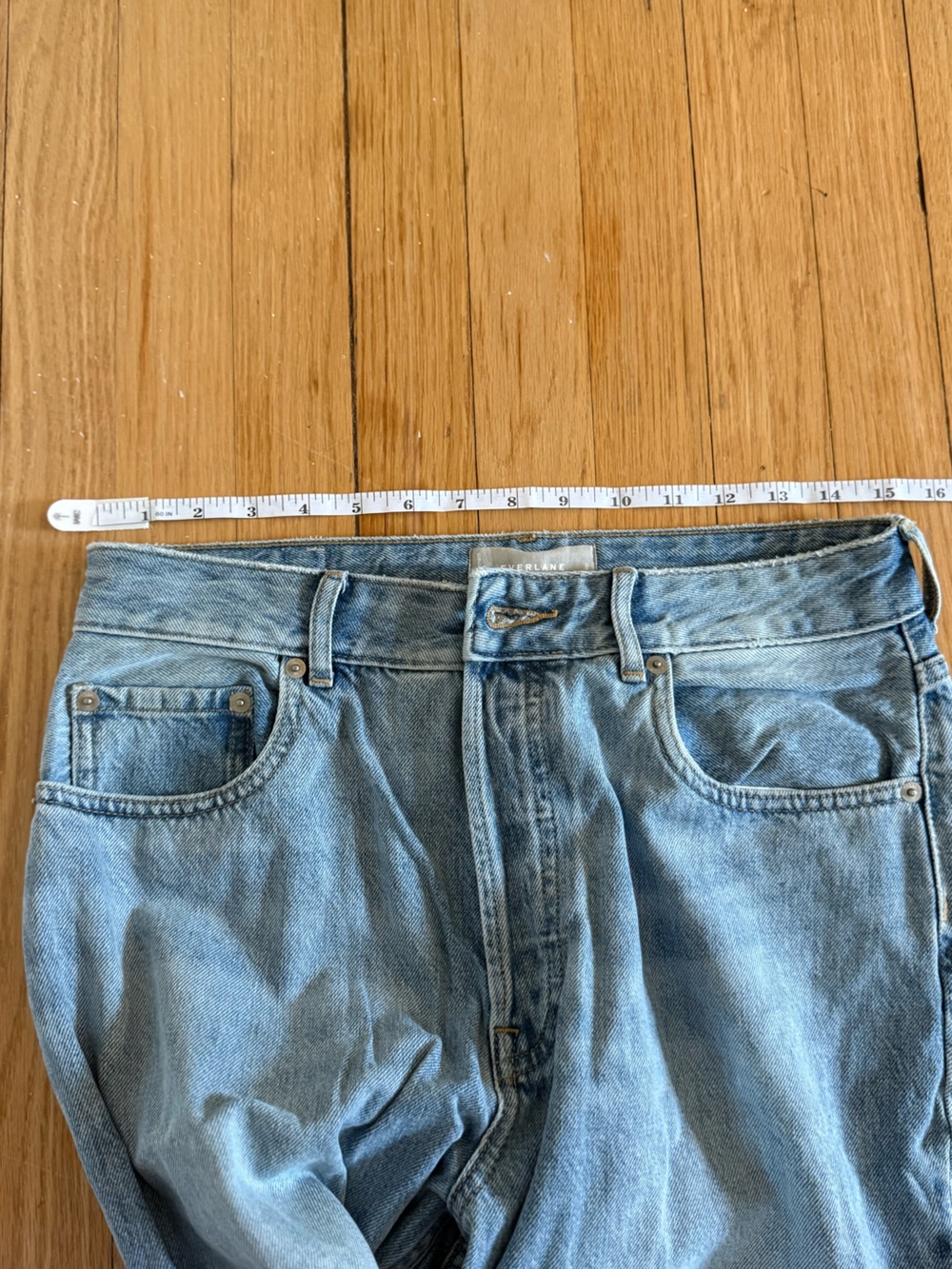 Everlane Women's Straight Leg Jeans in Light Blue Denim - Picture 5 of 7